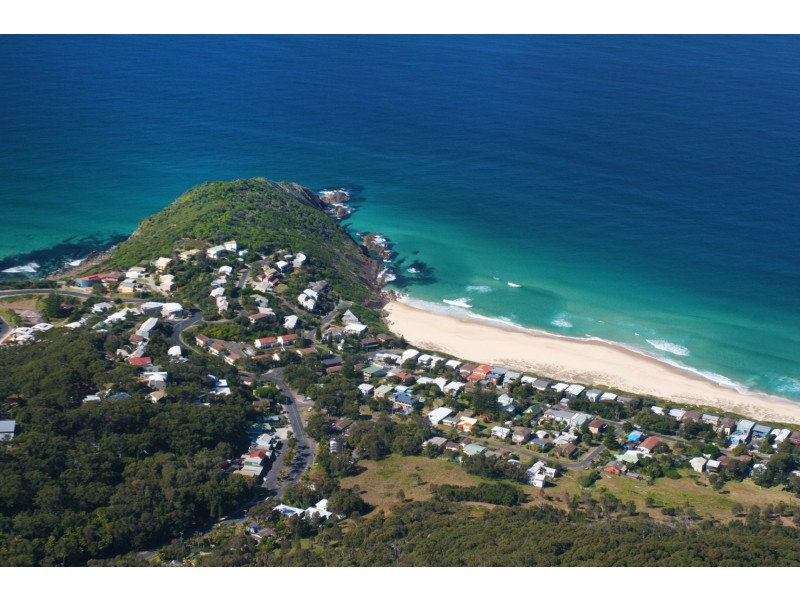 186 Boomerang Drive, Pacific Palms NSW 2428
