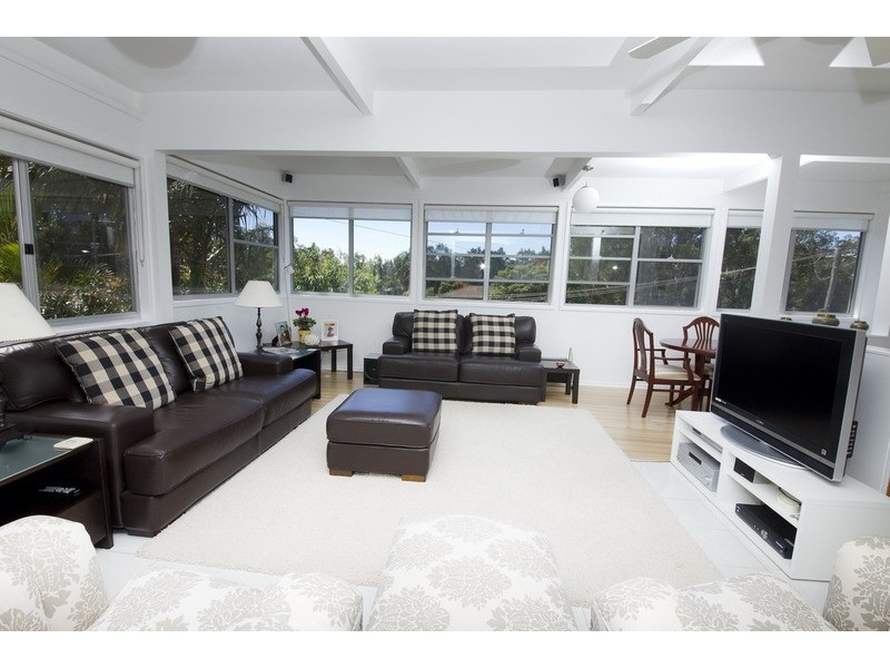 7 Seabreeze  Parade, Green Point NSW 2428