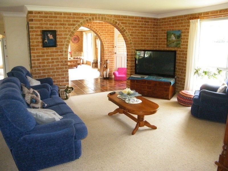 4 Greenfield Place, Forster NSW 2428