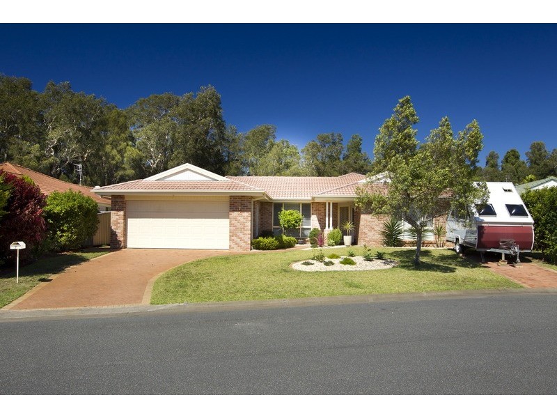 7 Wallamba Close, Tuncurry NSW 2428