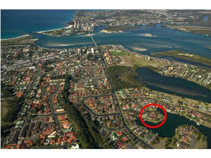 10 Sunset Place, Tuncurry NSW 2428