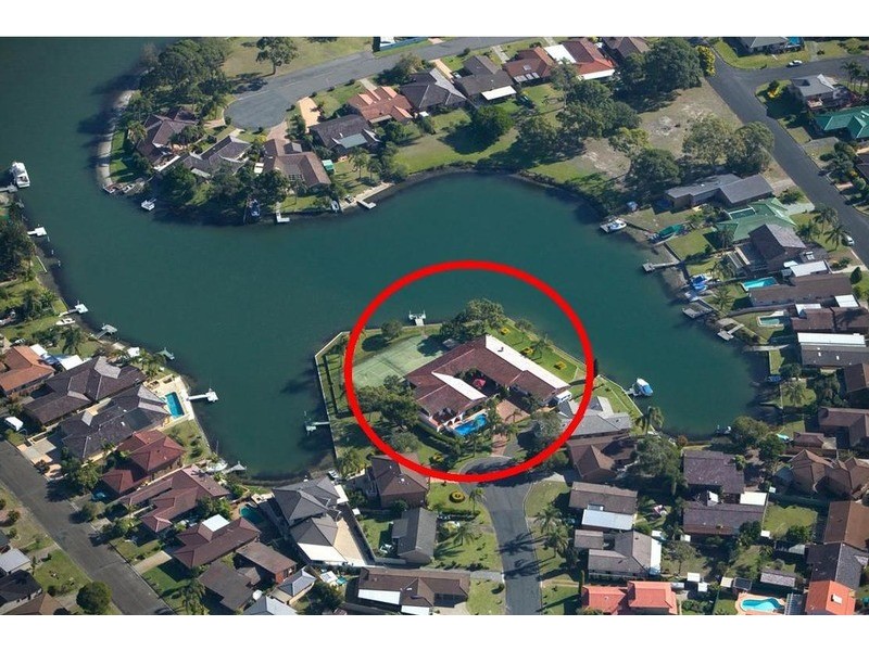 10 Sunset Place, Tuncurry NSW 2428