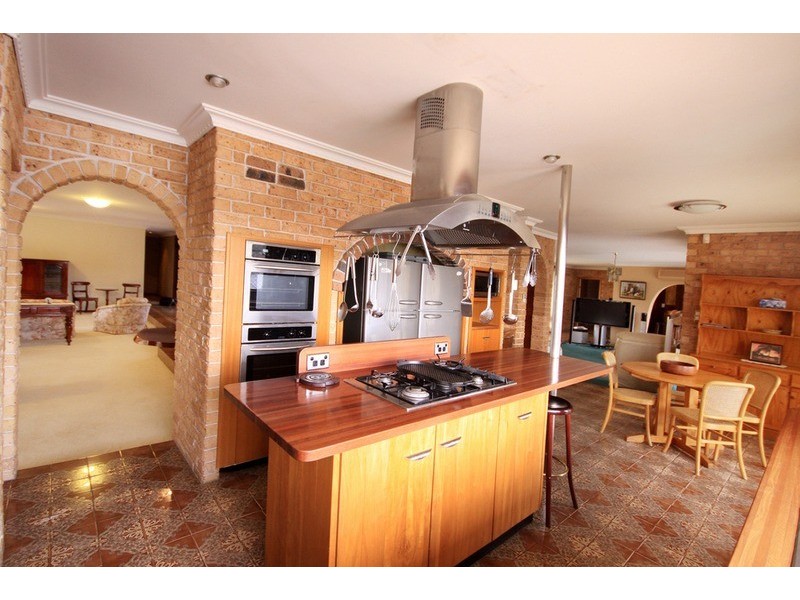 10 Sunset Place, Tuncurry NSW 2428