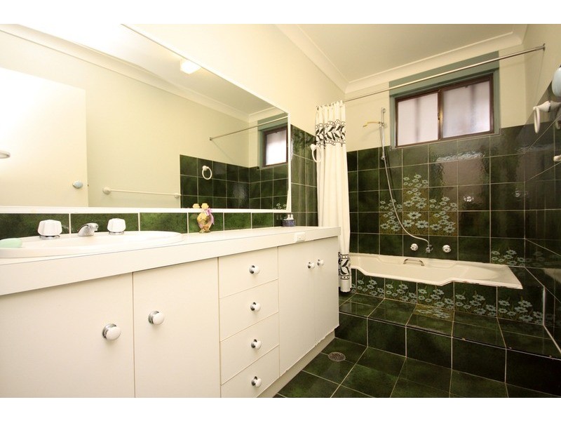 10 Sunset Place, Tuncurry NSW 2428