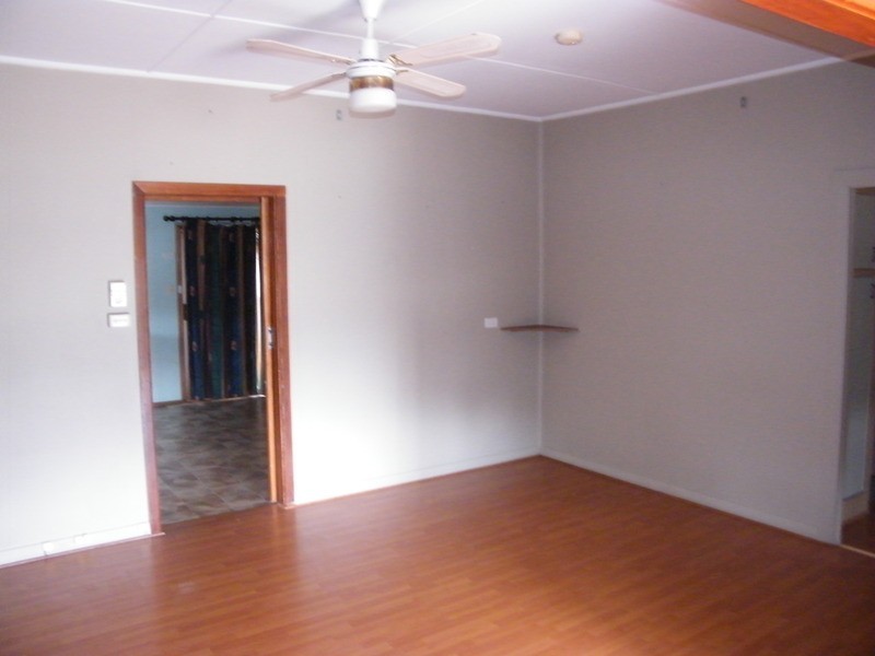 10 Wallis Street, Tuncurry NSW 2428