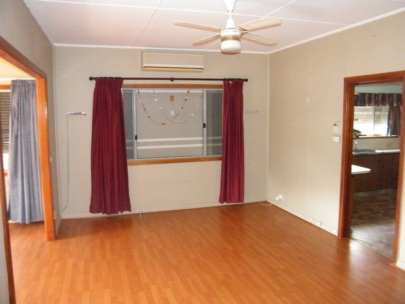 10 Wallis Street, Tuncurry NSW 2428