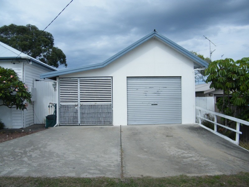 10 Wallis Street, Tuncurry NSW 2428