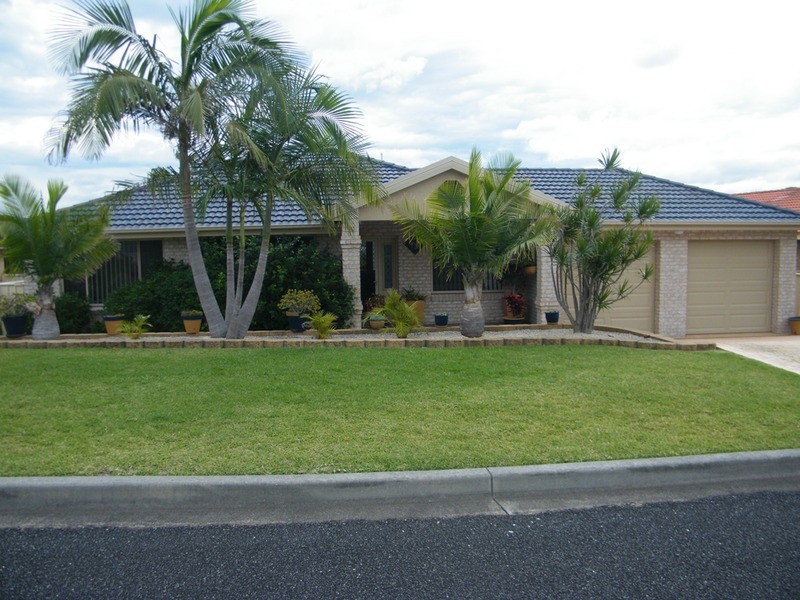 43 Akala Avenue, Forster NSW 2428