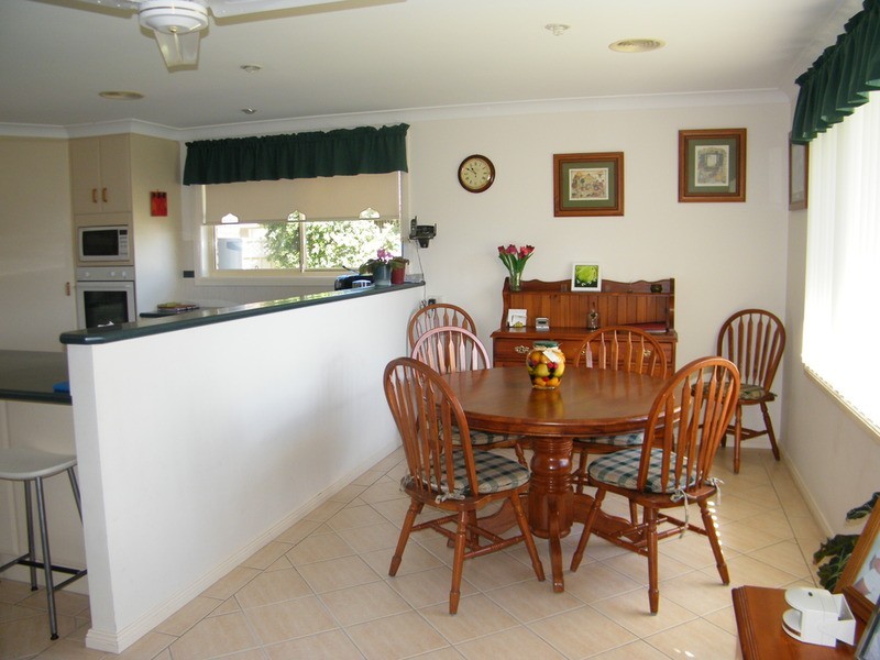 2 Areca Court, Forster NSW 2428