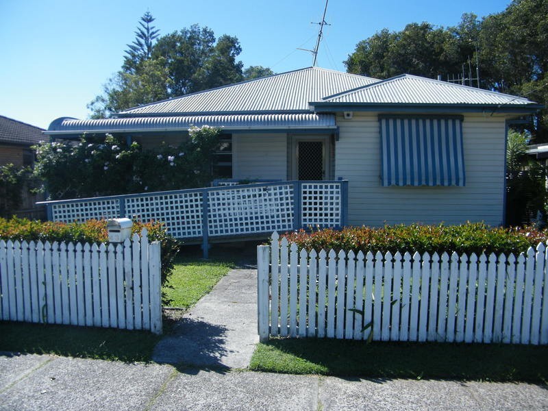 43 Manning Street, Tuncurry NSW 2428