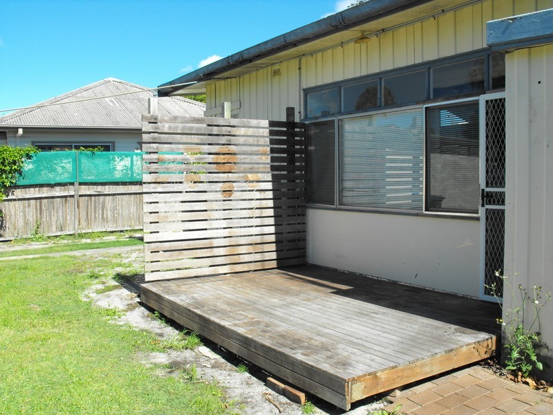 4 Douglas Avenue, Forster NSW 2428