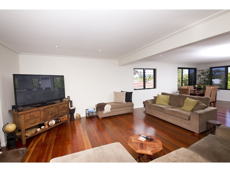 28  Colliton  Parade, Forster NSW 2428