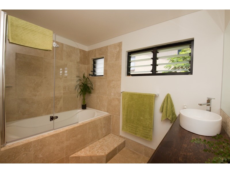 28  Colliton  Parade, Forster NSW 2428