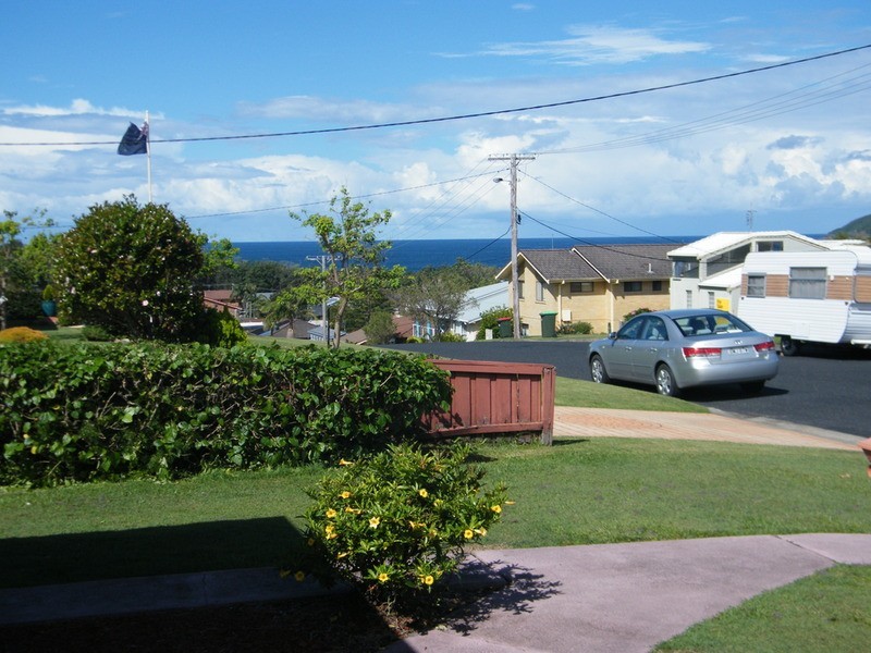 7 Sunbakers Drive, Forster NSW 2428