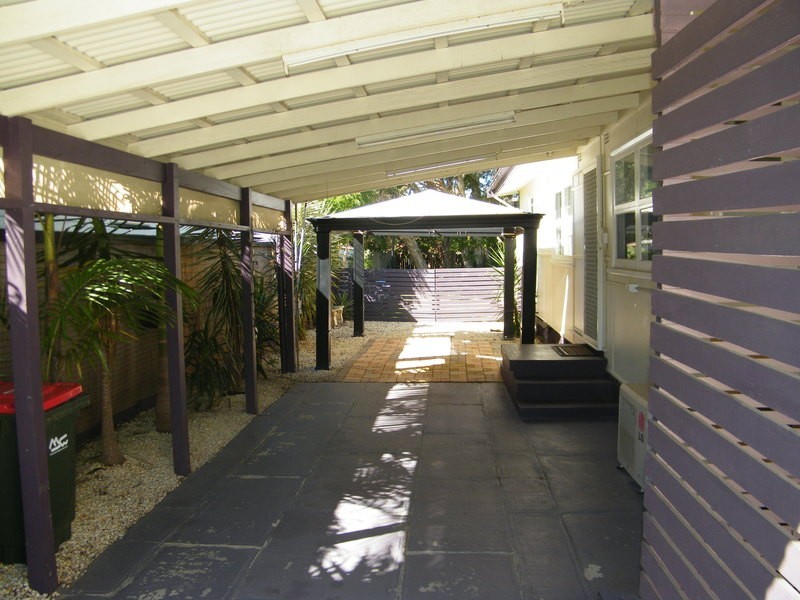 1 & 2/41 Manning Street, Tuncurry NSW 2428