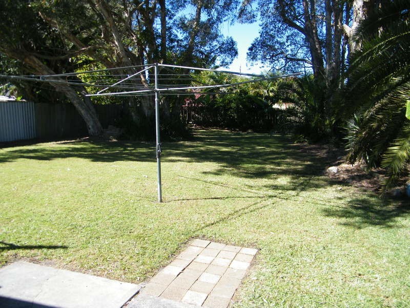 1 & 2/41 Manning Street, Tuncurry NSW 2428