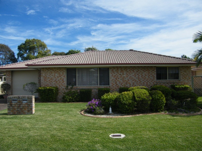 1/5 Burke Close, Forster NSW 2428