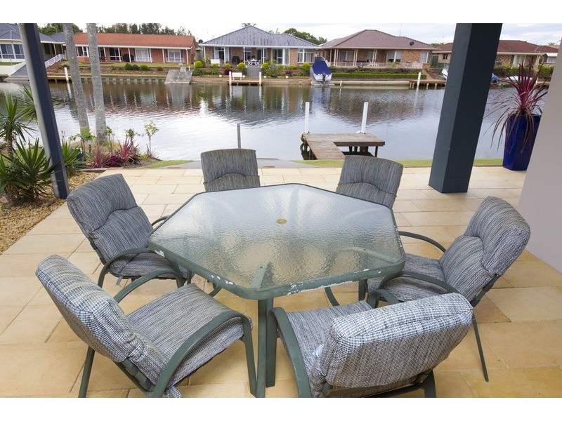 7 Wyuna Place, Forster NSW 2428