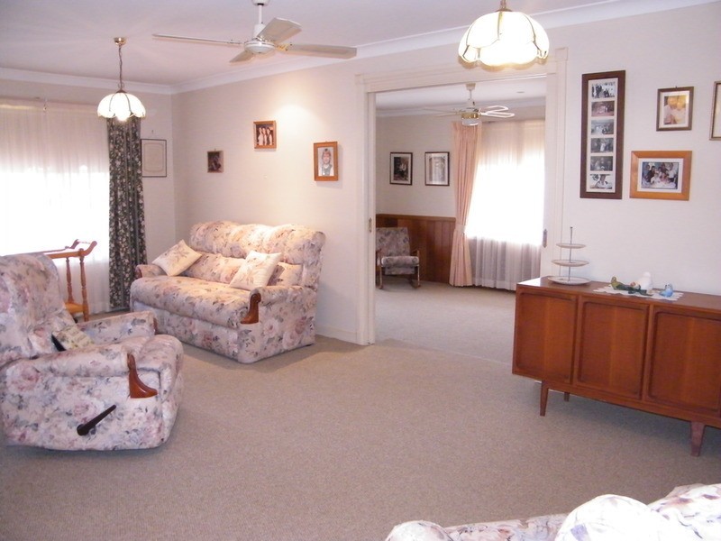 1 Lachlan Avenue, Tuncurry NSW 2428