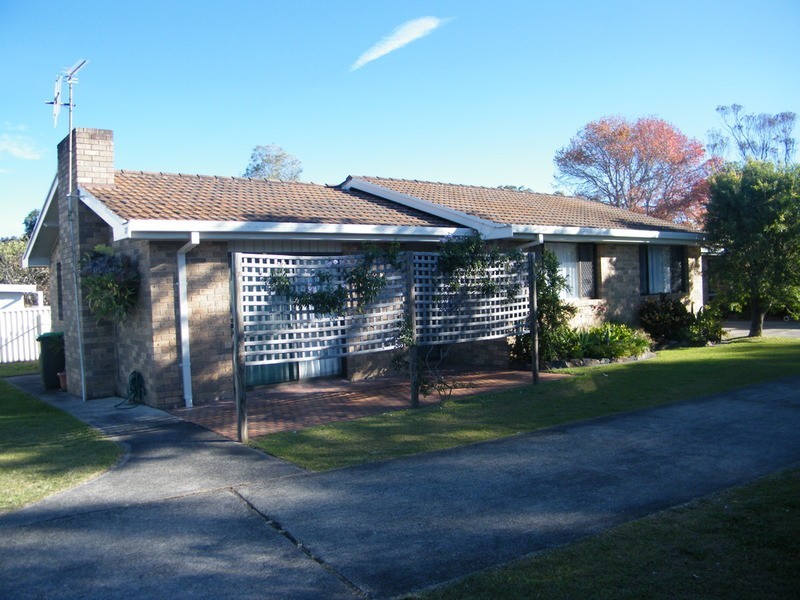 1/37 The Lakesway, Forster NSW 2428