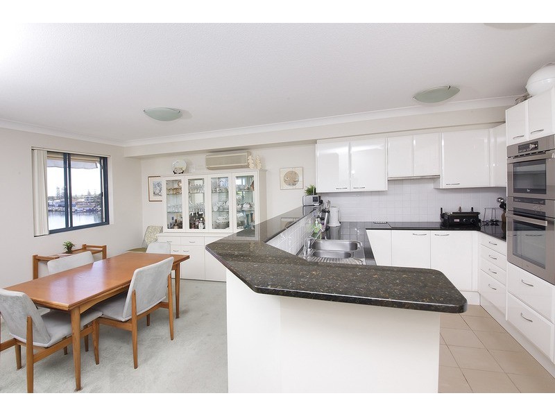 402/20 “Spinnaker” Little Street, Forster NSW 2428