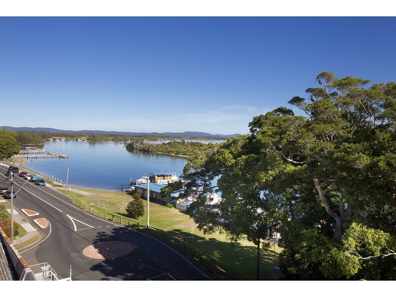 402/20 “Spinnaker” Little Street, Forster NSW 2428