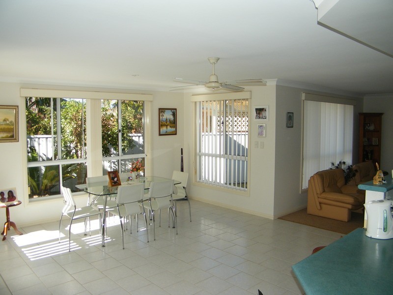 66 Amanda  Crescent, Forster NSW 2428