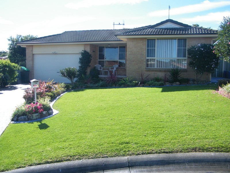 19 Burke Close, Forster NSW 2428
