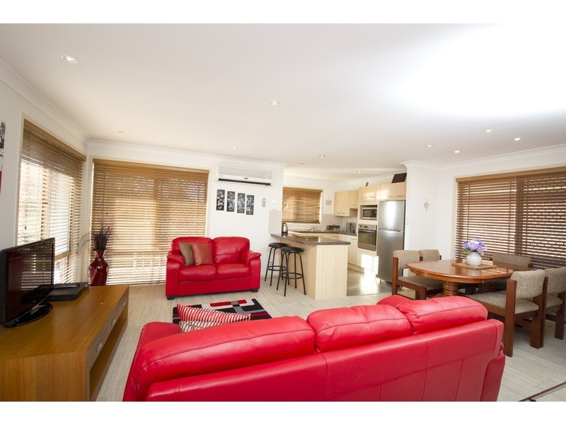 5/17 Gleneon Drive, Forster NSW 2428