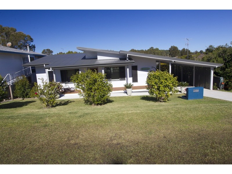 80 Lake  Street, Forster NSW 2428