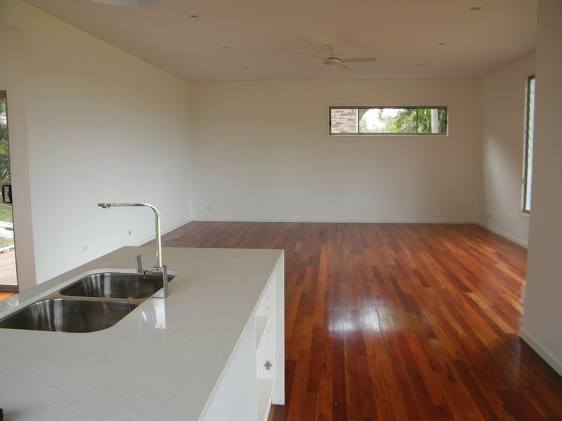 100 Seabreeze Parade, Green Point NSW 2428