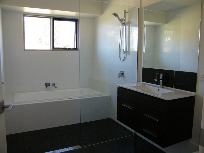 100 Seabreeze Parade, Green Point NSW 2428