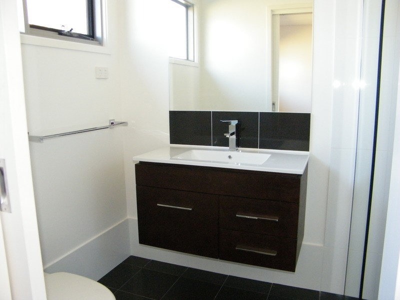 100 Seabreeze Parade, Green Point NSW 2428