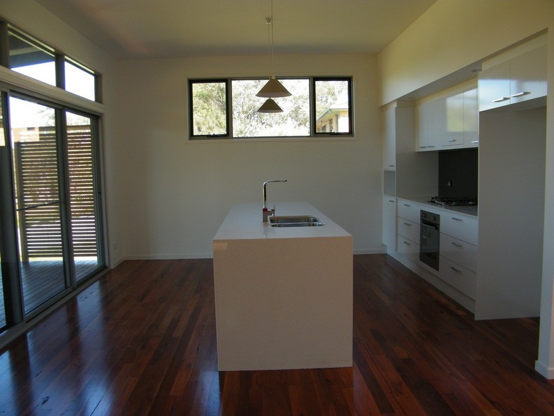 100 Seabreeze Parade, Green Point NSW 2428
