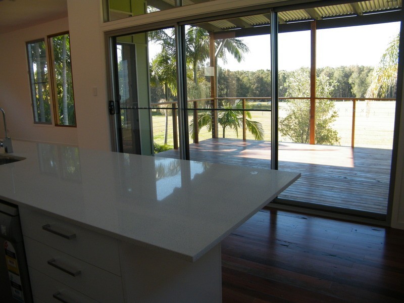 100 Seabreeze Parade, Green Point NSW 2428