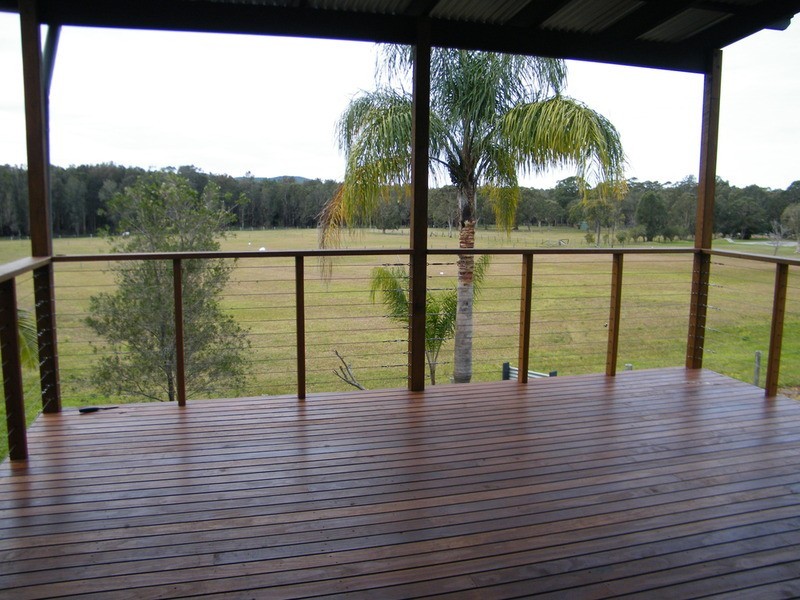100 Seabreeze Parade, Green Point NSW 2428
