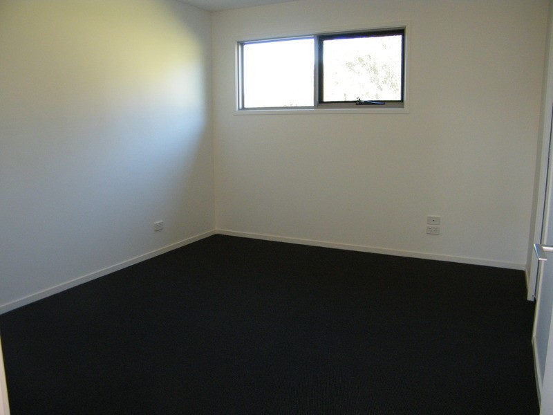 100 Seabreeze Parade, Green Point NSW 2428