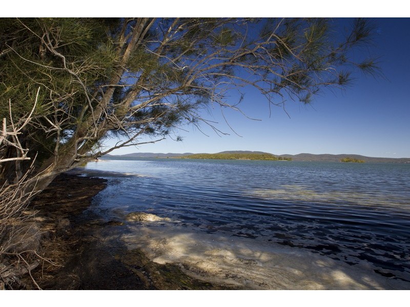 13 Green Point Drive, Green Point NSW 2428