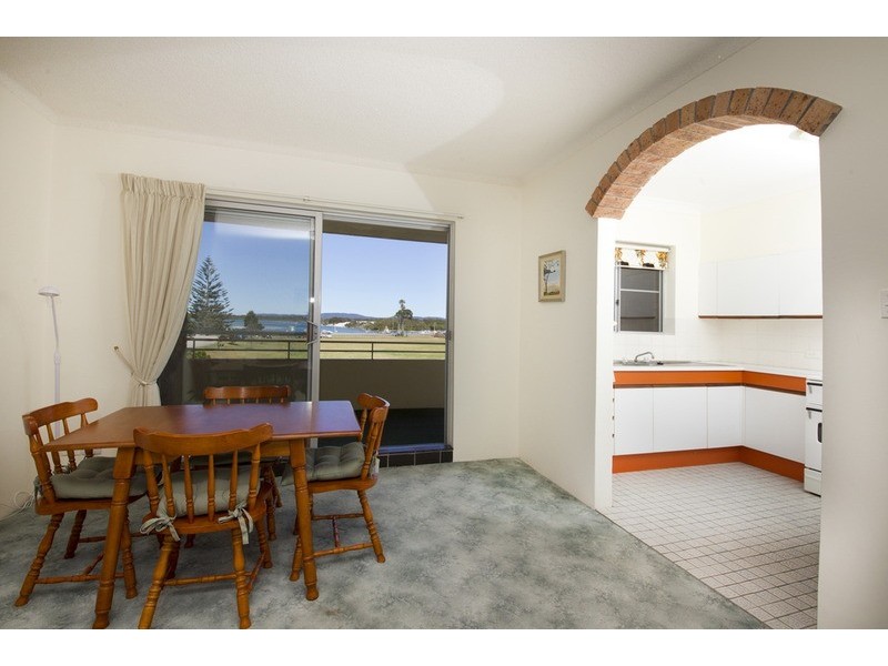 18/8 Taree Street, Tuncurry NSW 2428