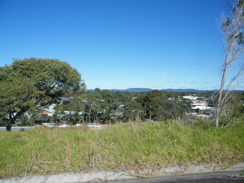 13 Narran Close, Forster NSW 2428