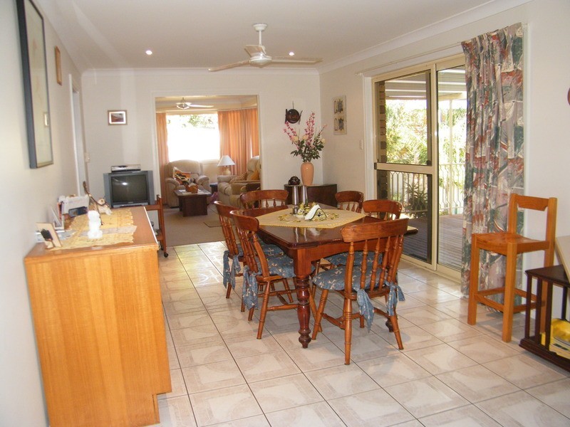 16 Divide Street, Forster NSW 2428