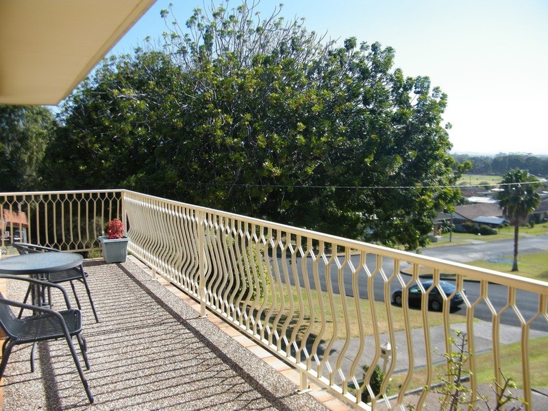 16 Divide Street, Forster NSW 2428
