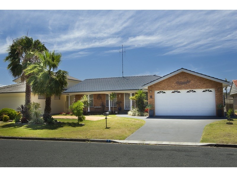 5 Elouera Crescent, Forster NSW 2428