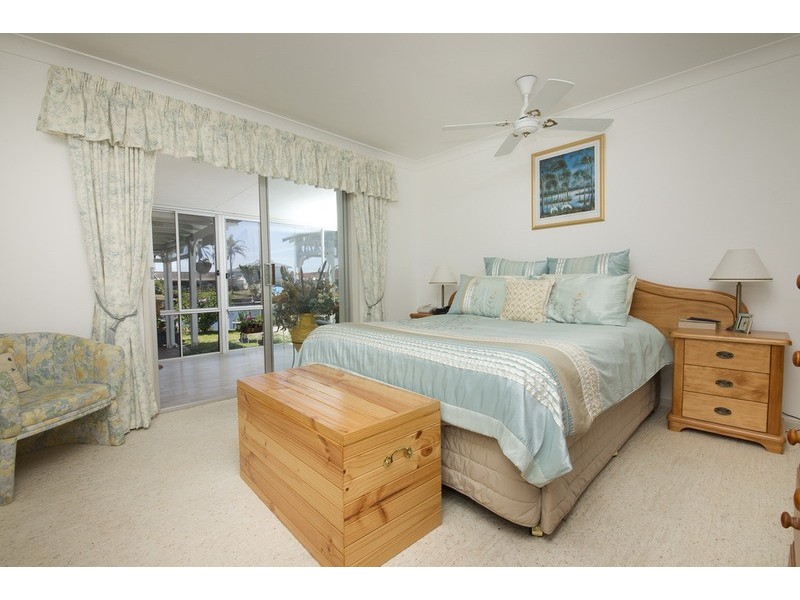 5 Elouera Crescent, Forster NSW 2428