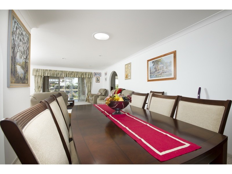 5 Elouera Crescent, Forster NSW 2428