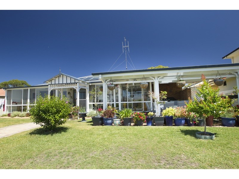 5 Elouera Crescent, Forster NSW 2428