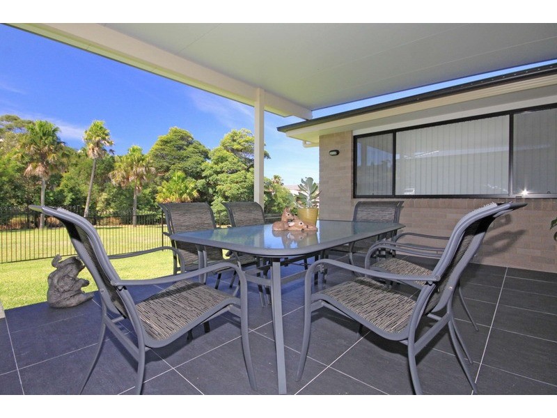 32 Pioneer Drive, Forster NSW 2428