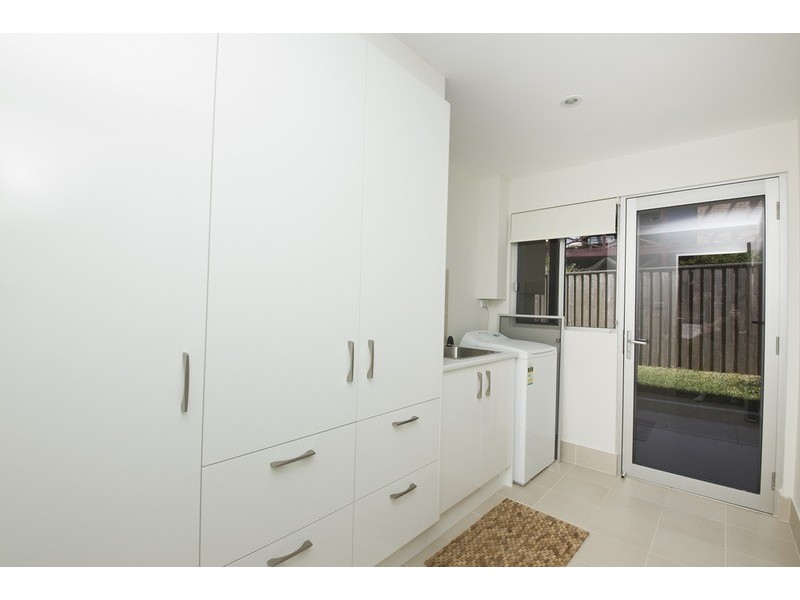 9 Main Street, Hallidays Point NSW 2430
