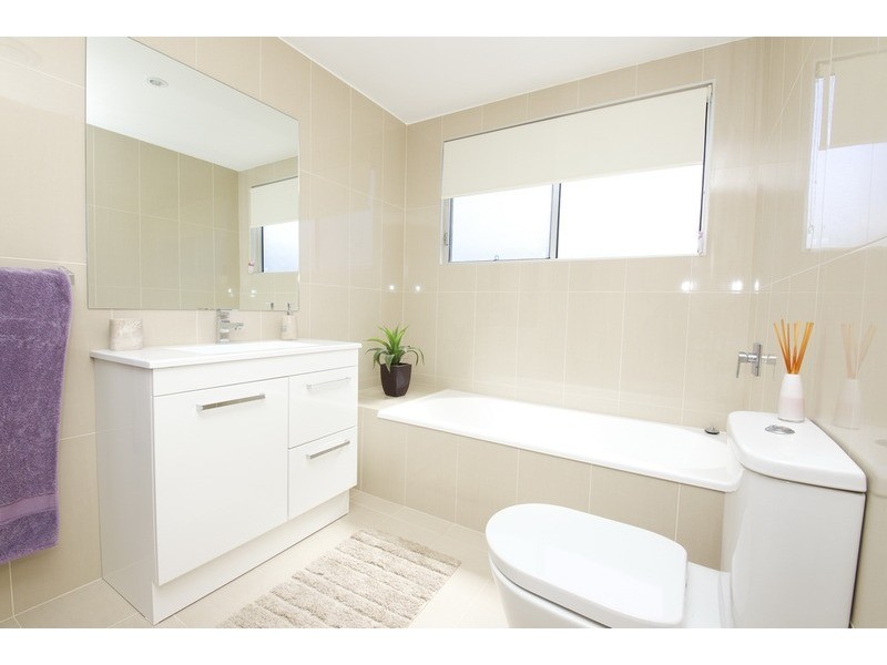 9 Main Street, Hallidays Point NSW 2430
