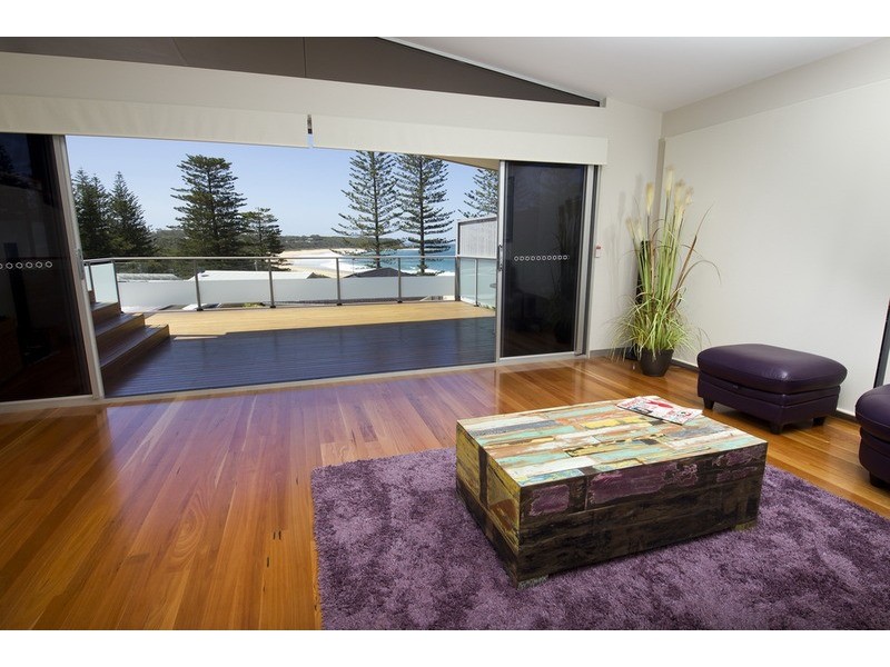 9 Main Street, Hallidays Point NSW 2430